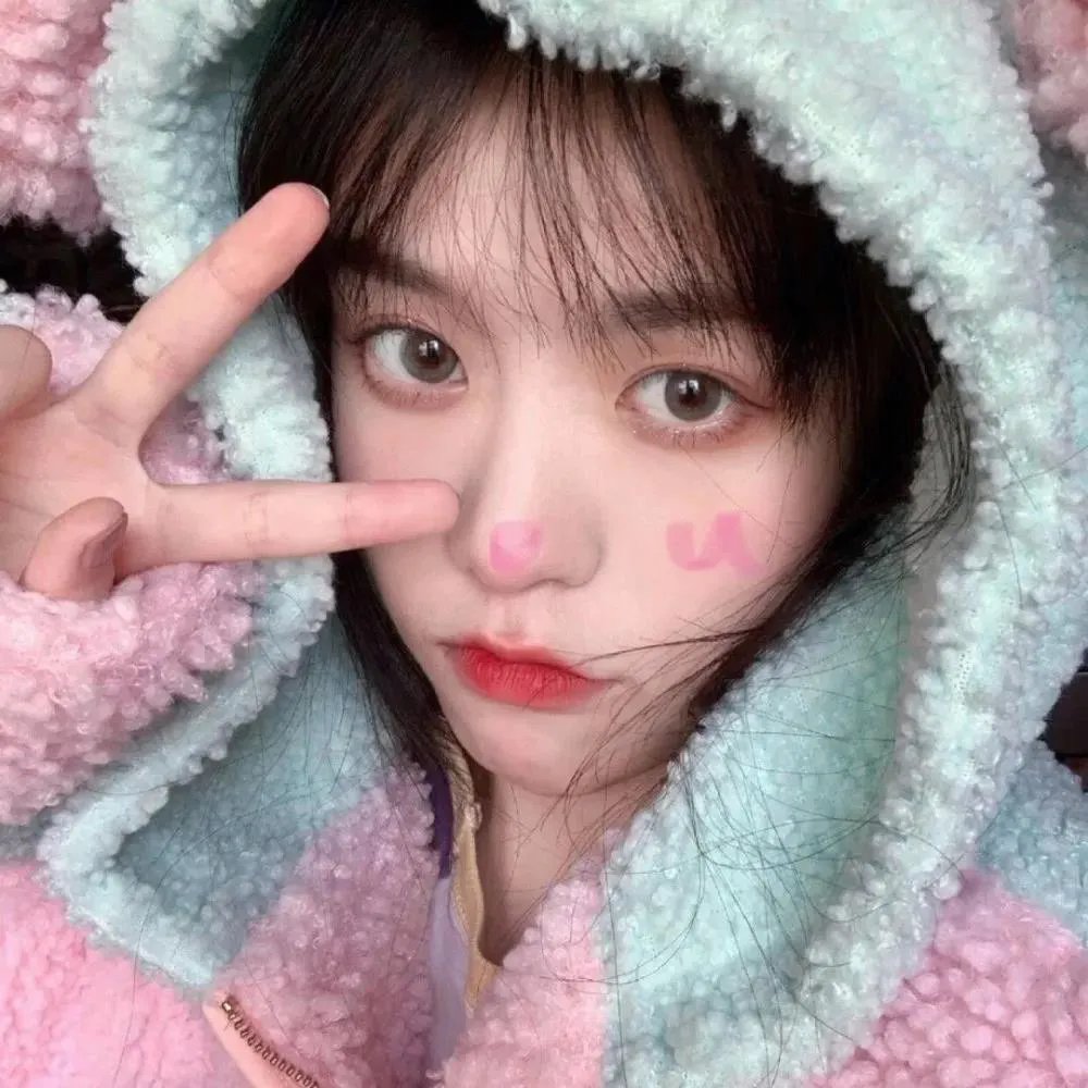 暹罗女王海报